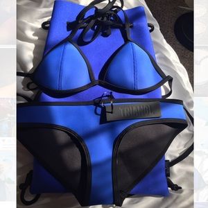 TRIANGL bikini + matching neoprene drawstring bag!